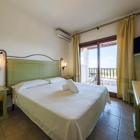 Hotel Pedra Santa Baja Sardinia Exterior photo